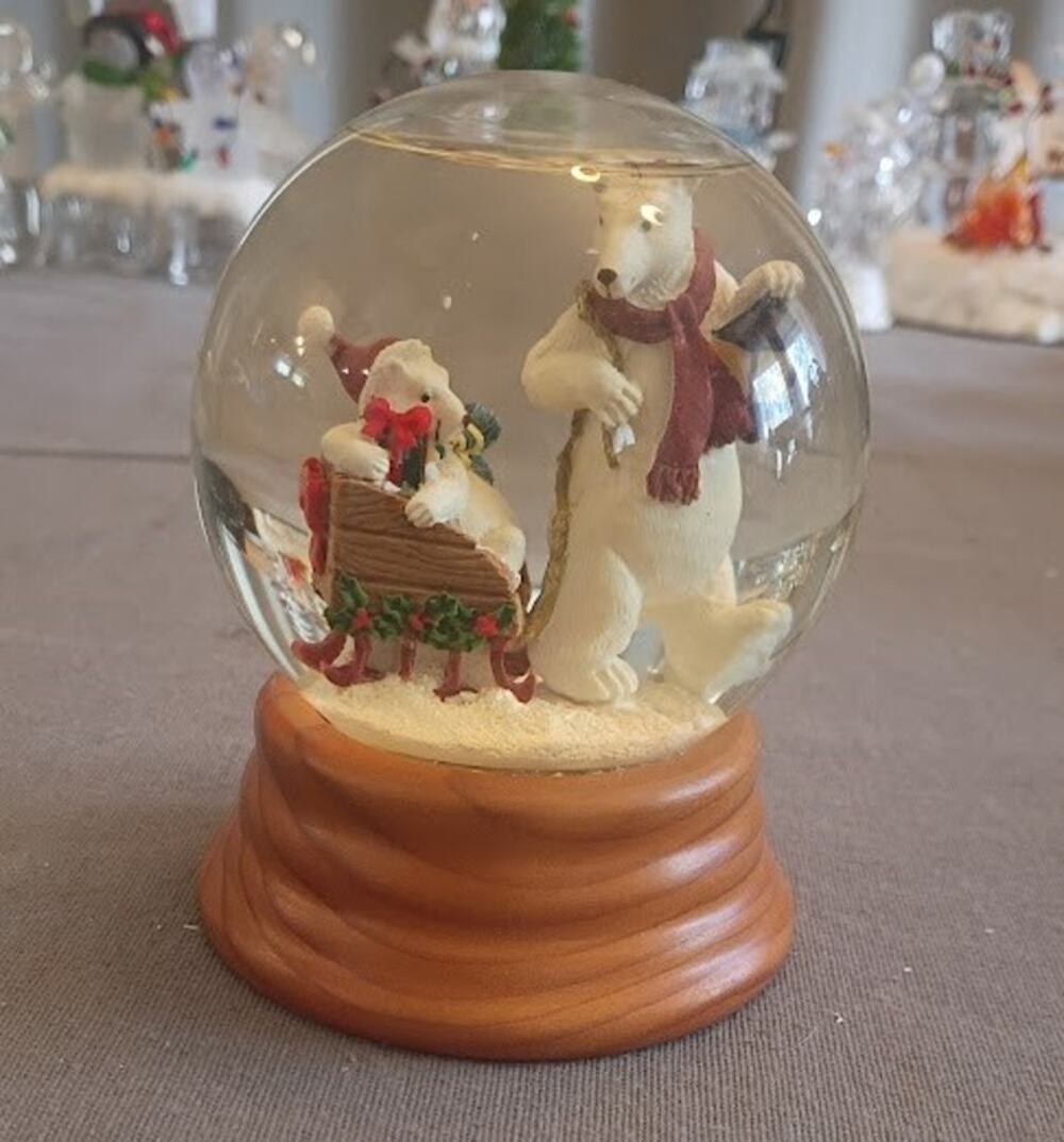 Vintage 1998 Eddie Bauer Home Santa Polar Bear Christmas Snow Globe Wood Base